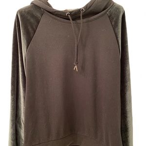 Victoria Sport Black & Green Cropped Hoodie. Size M